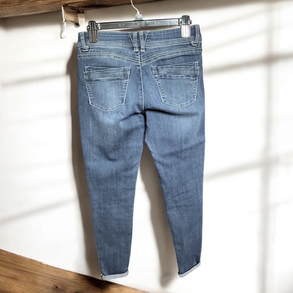 Democracy skinny jeans, size 4 - Picture 2 of 6